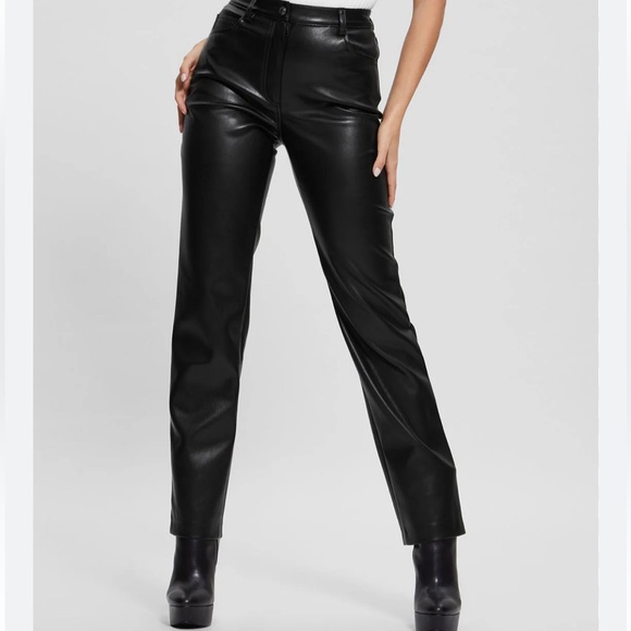 NWT EXPRESS FAUX LEATHER HIGH RISE WOMEN CROPPED PANTS IN SIZE 6 R - Picture 1 of 9